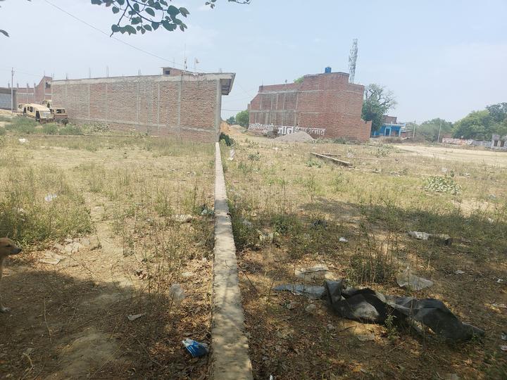 Lok Nagar Main Image 1