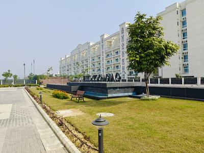 Image of 2385 Sq.ft 4 BHK Apartment / Flat for rent in Wave Veridia, Wave City, Ghaziabad for Rs. 55000