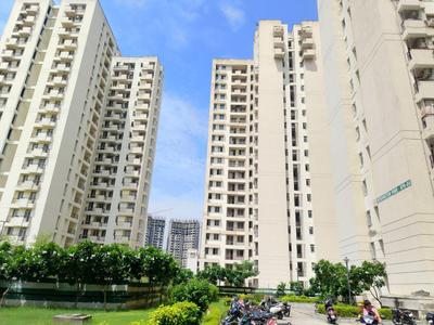 Image of 1100 Sq.ft 2 BHK Apartment / Flat for sale in Jaypee Kensington Park Apartments, Sector 133, Noida for Rs. 9000000