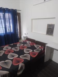 Bedroom Image of Tarsem PG in Sector 37, Chandigarh