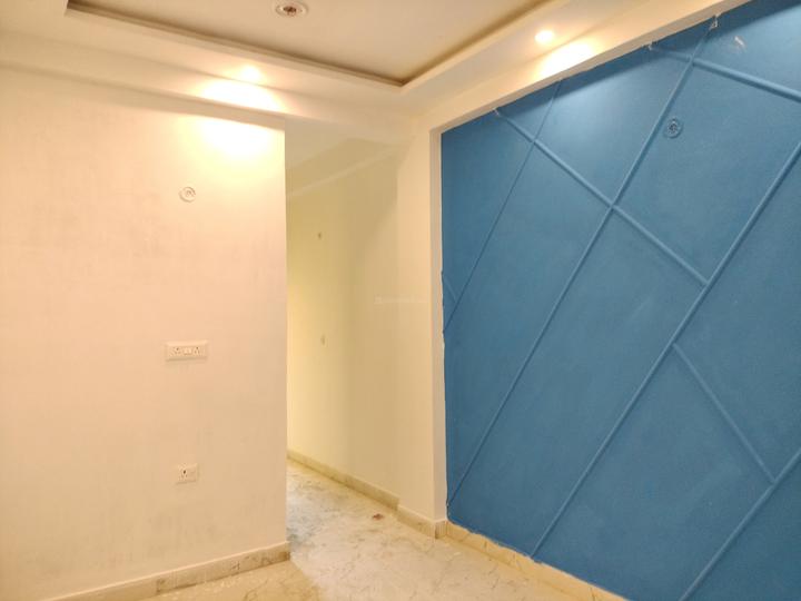 Vishal DLF Paradise Main Image 1