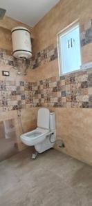 Bathroom Image of 1500 Sq.ft 3 BHK Apartment / Flat for sale in Saket New Delhi for Rs. 15000000