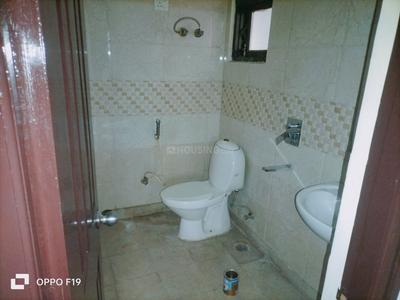 Bathroom Image of 1325 Sq.ft 3 BHK Apartment / Flat for rent in Vasu Fortune Residency, Raj Nagar Extension Ghaziabad for Rs. 22000