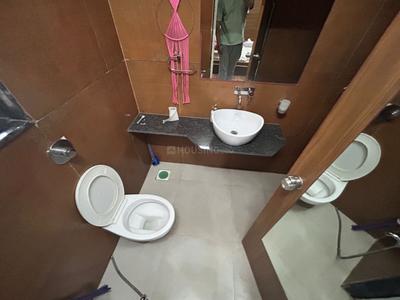Bathroom Image of 2150 Sq.ft 3 BHK Apartment / Flat for rent in Rajeshri Maruti Aamrakunj 2, Sargasan Gandhinagar for Rs. 35000