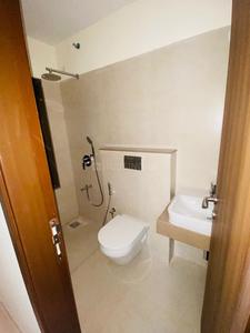 Bathroom Image of 1150 Sq.ft 2 BHK Apartment / Flat for sale in K Raheja Ascencio, Powai Mumbai for Rs. 27500000