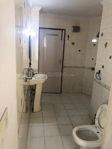 Bathroom Image of 2100 Sq.ft 3 BHK Apartment / Flat for rent in Naval Technical Officers Apartment, Sector 22 Dwarka New Delhi for Rs. 44000