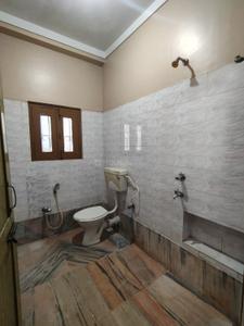 Bathroom Image of 900 Sq.ft 2 BHK Independent House for rent in Mahaprabhu Jharna Apartment, Benachity Durgapur for Rs. 9000