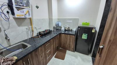 Kitchen Image of 650 Sq.ft 1 BHK Apartment / Flat for rent in Mahalakshmi Nagar Indore for Rs. 22000