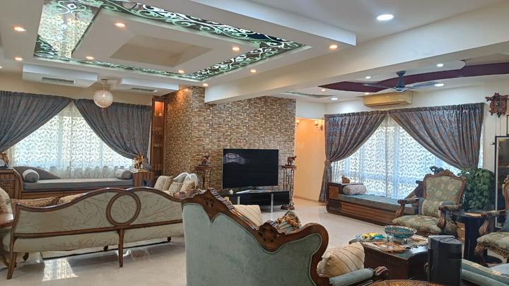 Ambuja Upohar Luxury Gold Main Image 1