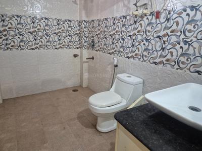 Image of 2400 Sq.ft 3 BHK Duplex for rent in Sector 40, Noida for Rs. 41000