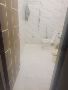 Bathroom Image of 1600 Sq.ft 1 BHK Independent House for rent in Motichur Range Dehradun for Rs. 15000