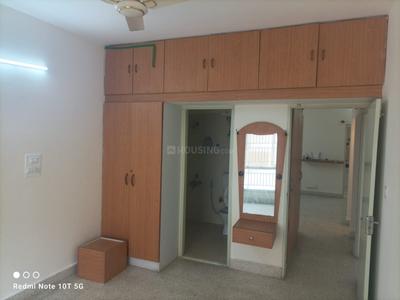 Bedroom Image of 1250 Sq.ft 2 BHK Apartment / Flat for rent in Saravana Natasha Golf View, Domlur Layout Bengaluru for Rs. 65000