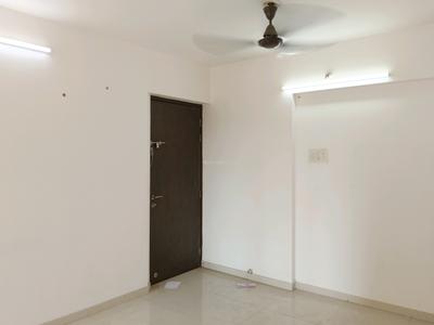 Living Room Image of 1100 Sq.ft 3 BHK Apartment / Flat for rent in Sheth Zuri, Thane West Thane for Rs. 58000