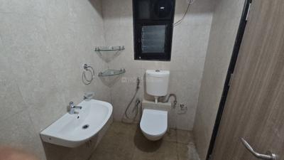 Image of 600 Sq.ft 2 BHK Apartment / Flat for rent in Dadar East, Mumbai for Rs. 72000