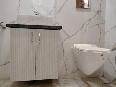 Common Bathroom Image of 1200 Sq.ft 3 BHK Builder Floor for sale in Rajendra Nagar Ghaziabad for Rs. 11500000