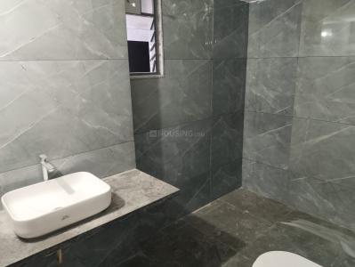 Bathroom Image of 2200 Sq.ft 3 BHK Apartment / Flat for rent in Royal Revanta 3, Kudasan Gandhinagar for Rs. 22000