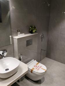 Serenity Sky Attached Bathroom with Bedroom Two 3