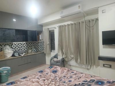 Bedroom Image of 650 Sq.ft 1 RK Apartment / Flat for rent in Thanisandra Bengaluru for Rs. 24000