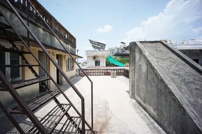Balcony Image of 2160 Sq.ft 4 BHK Independent House for sale in Ambawadi Ahmedabad for Rs. 17600000