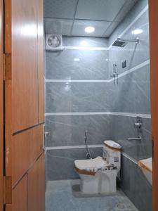 Common Bathroom Image of 1050 Sq.ft 2 BHK Apartment / Flat for sale in Sector 104 Noida for Rs. 4499999