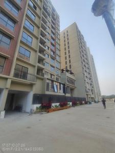 Image of 1210 Sq.ft 2 BHK Apartment / Flat for sale in Greenfinch Meadows, Kadubeesanahalli, Bengaluru for Rs. 17000000