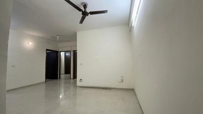 Living Room Image of 900 Sq.ft 3 BHK Apartment / Flat for sale in Signature Global Grand IVA, Sector 103 Gurgaon for Rs. 7800000