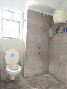 Common Bathroom Image of 840 Sq.ft 2 BHK Apartment / Flat for sale in Primarc Southwinds Phase 1, Rajpur Kolkata for Rs. 5200000