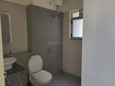Image of 1850 Sq.ft 2.5 BHK Apartment / Flat for rent in Adani The Meadows, Shantigram, Ahmedabad for Rs. 46000