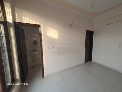 Bedroom Image of 2000 Sq.ft 3 BHK Builder Floor for rent in Sector 122 Noida for Rs. 30000
