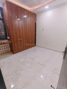 Bedroom Image of 900 Sq.ft 3 BHK Builder Floor for rent in Mayur Vihar Phase 1 New Delhi for Rs. 30000