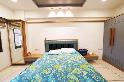 Bedroom Image of 1811 Sq.ft 3 BHK Apartment / Flat for sale in Bodakdev Ahmedabad for Rs. 17200000