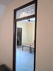 Main Entrance Image of 200 Sq.ft 1 RK Apartment / Flat for rent in Sector 35 Noida for Rs. 10000