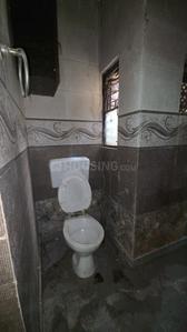 Bathroom Image of 980 Sq.ft 2 BHK Apartment / Flat for rent in Pitampura New Delhi for Rs. 24000