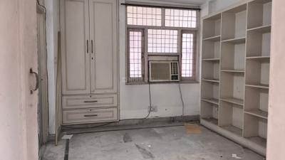 Bedroom Image of 850 Sq.ft 2 BHK Builder Floor for rent in Arjun Nagar New Delhi for Rs. 27000