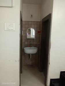 Bathroom Image of 1000 Sq.ft 1.5 BHK Apartment / Flat for rent in Gaikwad Mala Nashik for Rs. 15000