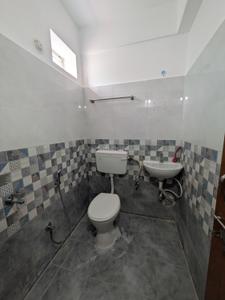 Bathroom Image of 750 Sq.ft 1 BHK Apartment / Flat for rent in Kondapur Hyderabad for Rs. 25000