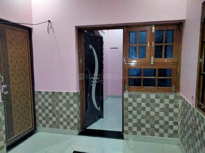 Bathroom Image of 800 Sq.ft 2 BHK Builder Floor for rent in Krishna Nagar Lucknow for Rs. 8000