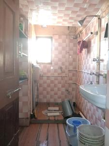 Common Bathroom One Image of 1200 Sq.ft 3 BHK Apartment / Flat for sale in Karunamoyee Housing Society, Salt Lake City Kolkata for Rs. 9000000
