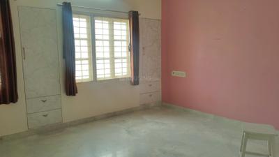 Bedroom Image of 2800 Sq.ft 3 BHK Duplex for rent in BR Shivam Society, Manjalpur Vadodara for Rs. 24000