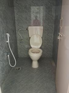 Bathroom Image of 950 Sq.ft 2 BHK Apartment / Flat for rent in Jubilee Orchids, Moosarambagh Hyderabad for Rs. 17000