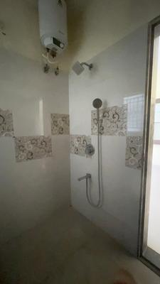 Bathroom Image of 800 Sq.ft 1 BHK Independent House for rent in Hulimavu Bengaluru for Rs. 15000