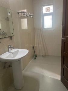 Bathroom Image of 1700 Sq.ft 3 BHK Independent House for rent in Sector 46 Gurgaon for Rs. 70000