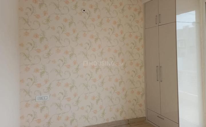 VIP Road Zirakpur, Lohgarh Bedroom 1