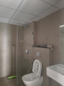 Common Bathroom Image of 1200 Sq.ft 3 BHK Apartment / Flat for rent in Runwal The Central Park, Chinchwad Pune for Rs. 42000