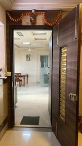 Hall Image of 999 Sq.ft 2 BHK Apartment / Flat for sale in Hiranandani Meadows, Thane West Thane for Rs. 20500000