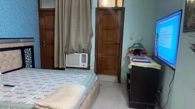 Bedroom Image of 1800 Sq.ft 3 BHK Builder Floor for sale in South Extension I New Delhi for Rs. 28500000