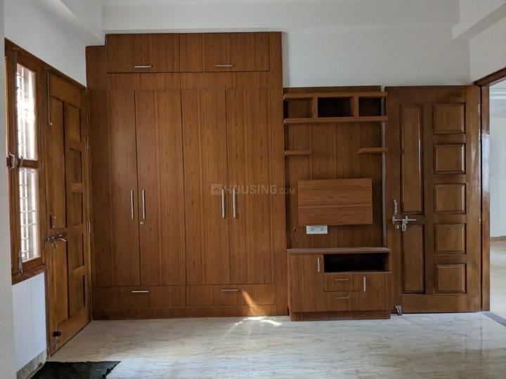 Gomti Nagar Bedroom 1