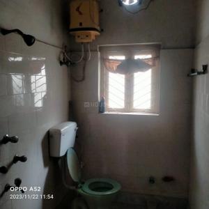 Bathroom Image of 850 Sq.ft 2 BHK Independent House for rent in Garia, Sonarpur Kolkata for Rs. 13000