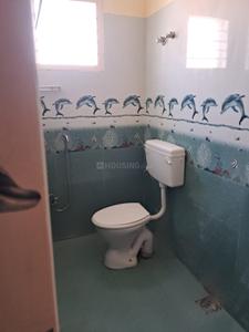 Bathroom Image of 1500 Sq.ft 2 BHK Apartment / Flat for rent in Manimangalam Chennai for Rs. 18000