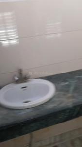Bathroom Image of 1400 Sq.ft 4 BHK Builder Floor for rent in Harmu Ranchi for Rs. 25000